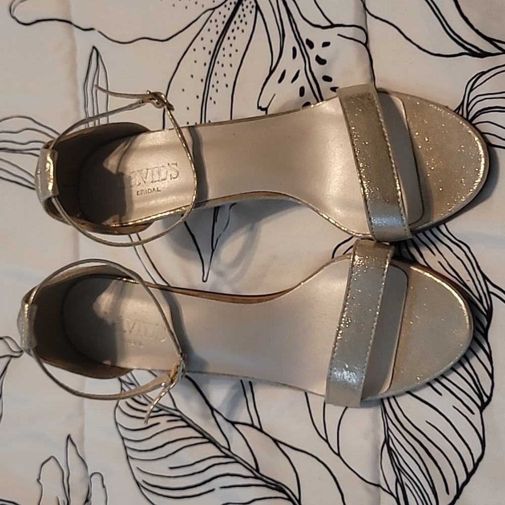 Shimmery gold low heals